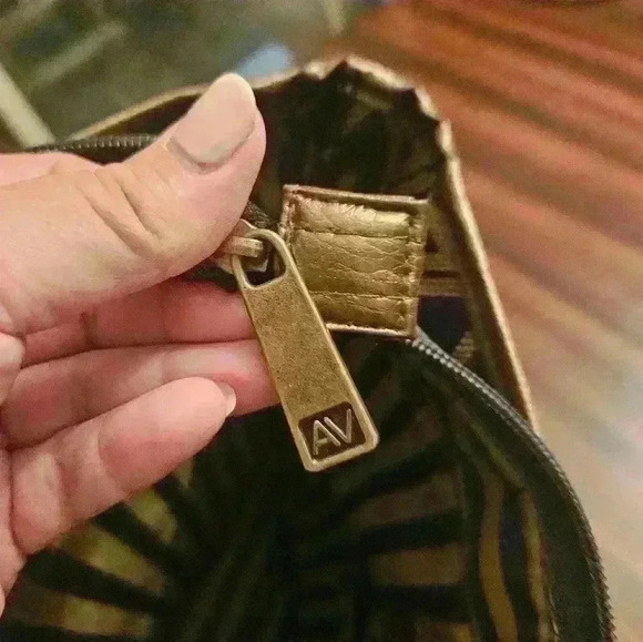 Adrienne Vittadini Large Laptop Travel Tote Fabric with Leather Trim EUC - Picture 15 of 16